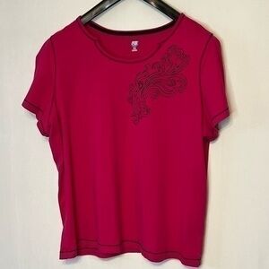 SB active size 2X 2XG Woman’s Graphic Print Top.